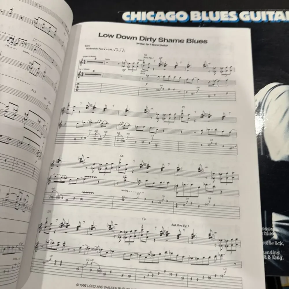 Lot Of 2 Blues Guitar Books The B-bone Walker Collection & Chicago Blues guitar
